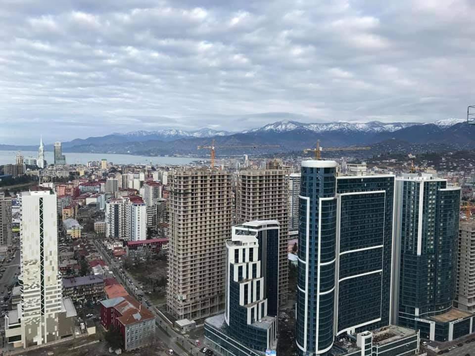 Orbi Twin Tower Batumi Bagian luar foto